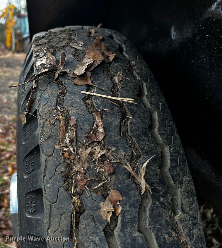 image for item JH9388 1999 Stillwater Supply  utility trailer