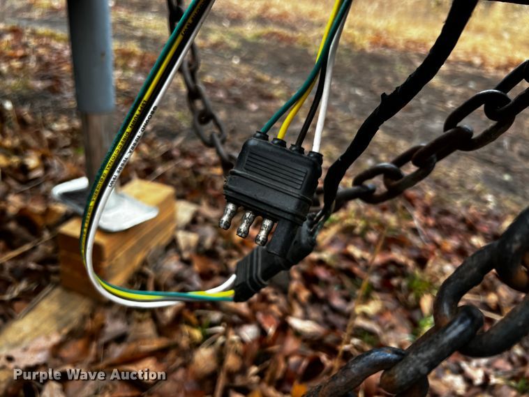 image for item JH9388 1999 Stillwater Supply  utility trailer