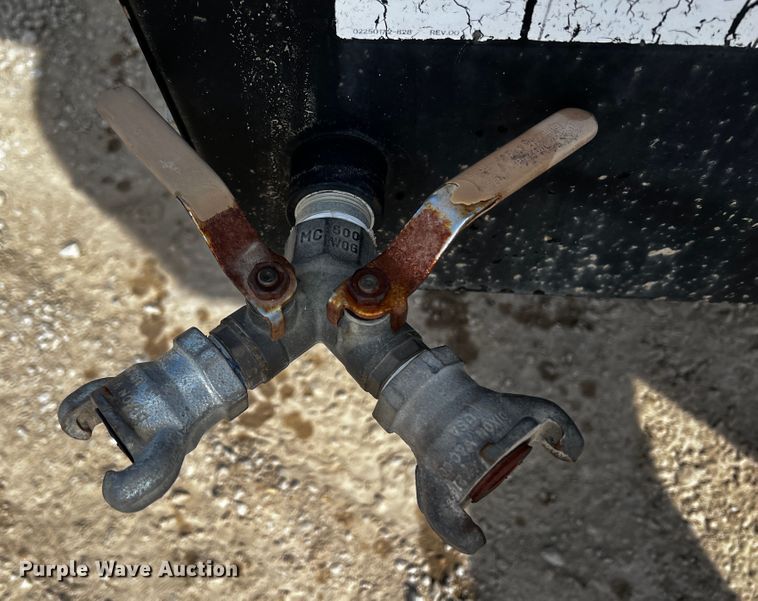 image for item JH9396 Sullair 185  air compressor