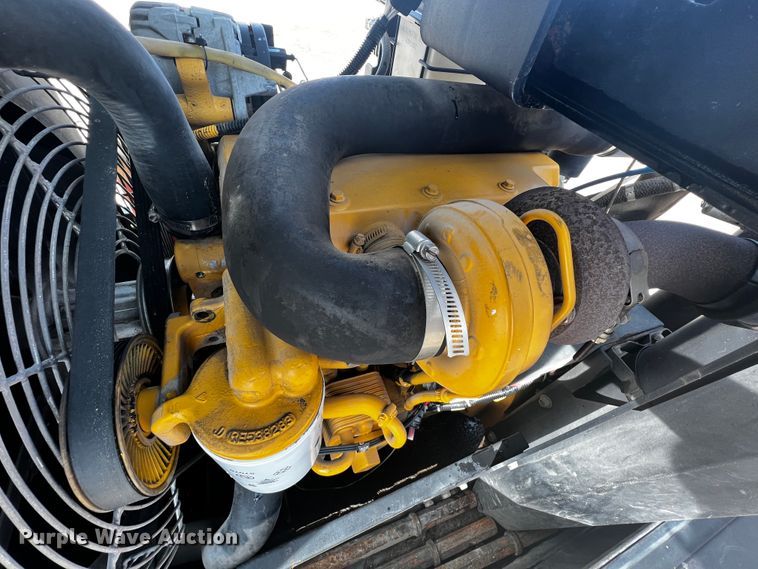 image for item JH9396 Sullair 185  air compressor