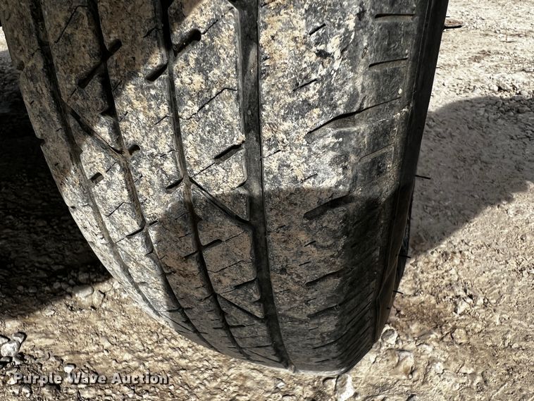 image for item JH9396 Sullair 185  air compressor