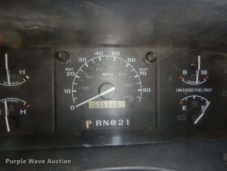 image for item JJ9307 1993 Ford F450 Super Duty  flatbed truck