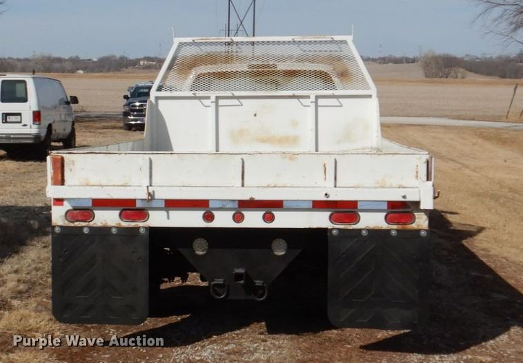 image for item JJ9308 2000 Ford F550 Super Duty XLT  flatbed truck