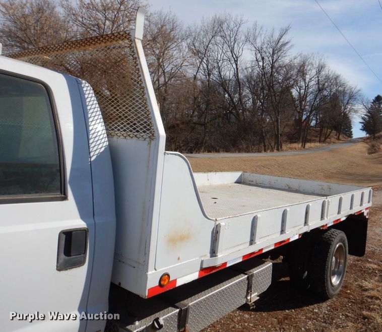 image for item JJ9308 2000 Ford F550 Super Duty XLT  flatbed truck