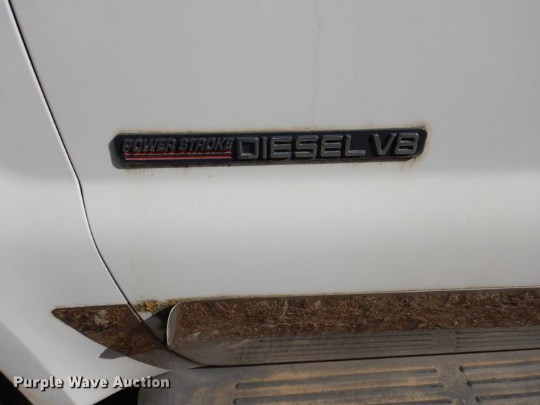 image for item JJ9308 2000 Ford F550 Super Duty XLT  flatbed truck