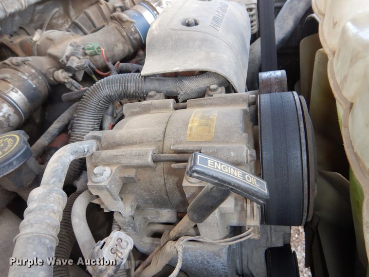 image for item JJ9308 2000 Ford F550 Super Duty XLT  flatbed truck