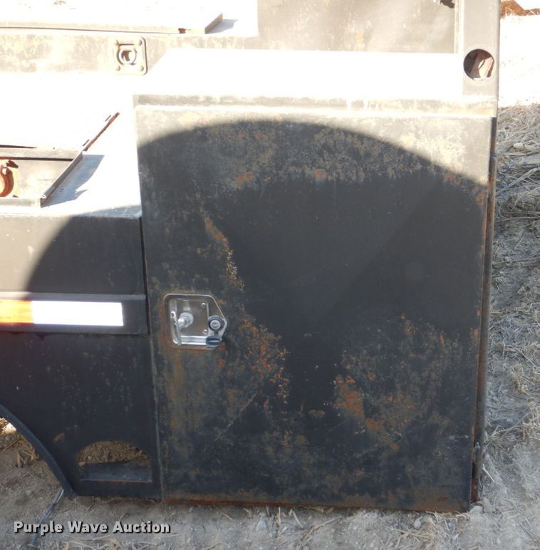 image for item JJ9326 Flatbed