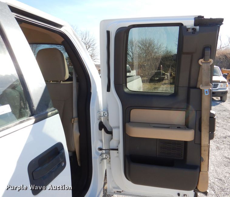 image for item JJ9332 2011 Ford F150  SuperCab pickup truck