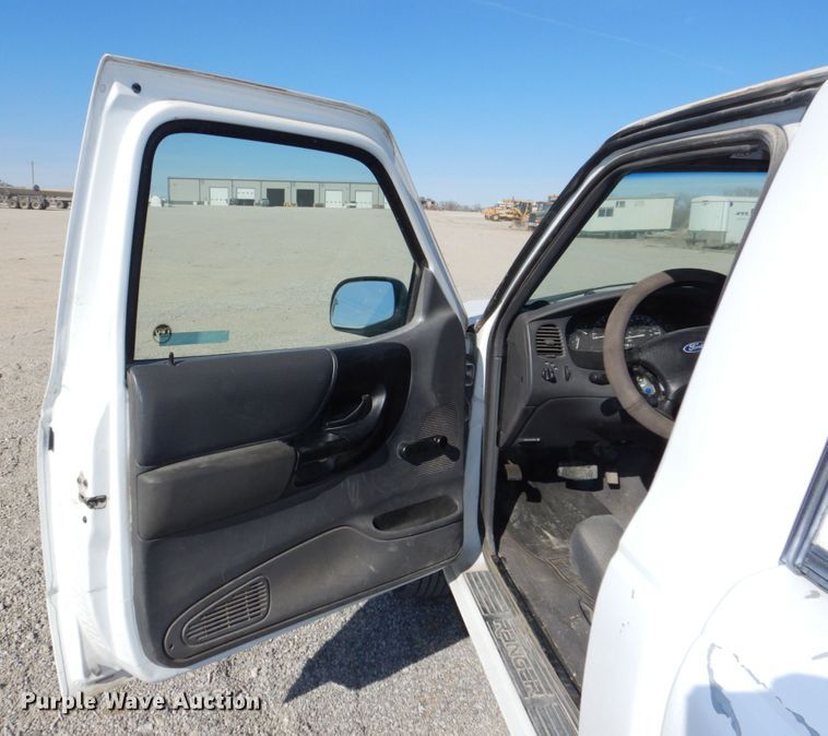 image for item JJ9333 2001 Ford Ranger  pickup truck