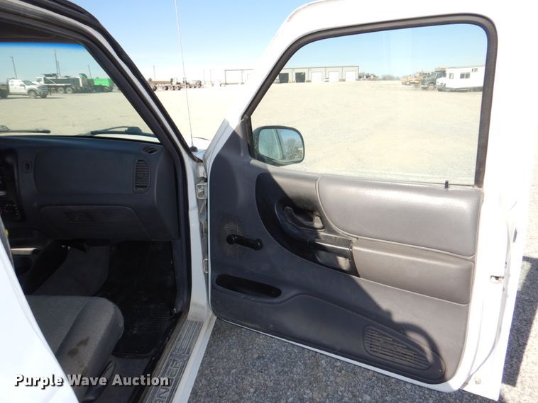 image for item JJ9333 2001 Ford Ranger  pickup truck