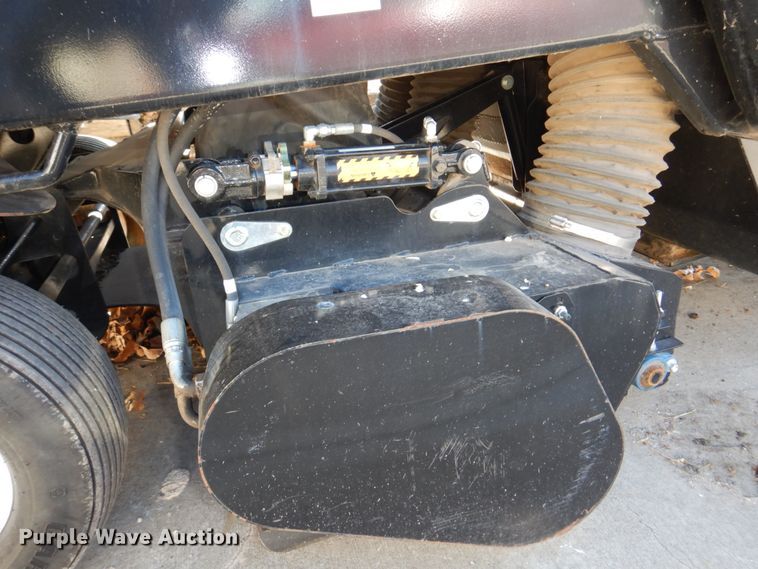 image for item JJ9336 Harper TV30  turf vac