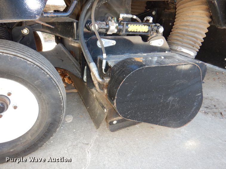 image for item JJ9336 Harper TV30  turf vac