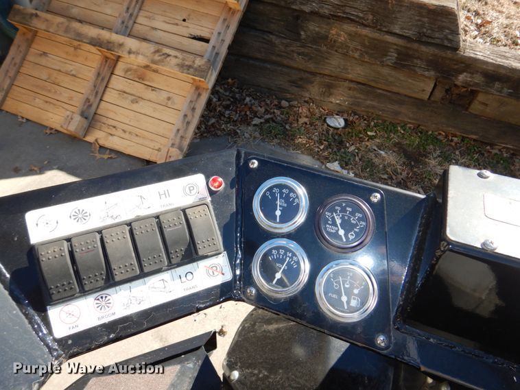 image for item JJ9336 Harper TV30  turf vac