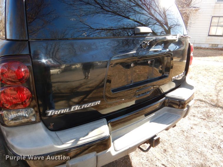 image for item JJ9344 2004 Chevrolet TrailBlazer  SUV