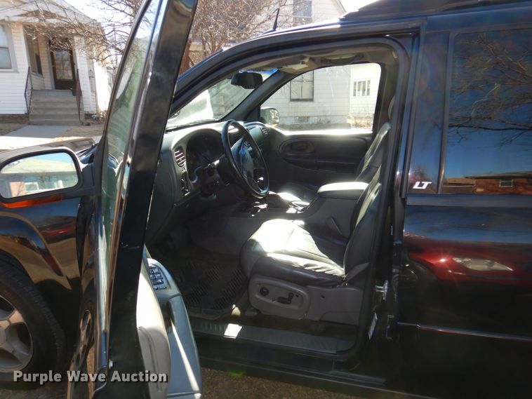 image for item JJ9344 2004 Chevrolet TrailBlazer  SUV