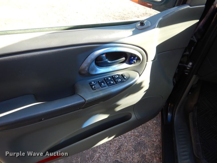 image for item JJ9344 2004 Chevrolet TrailBlazer  SUV