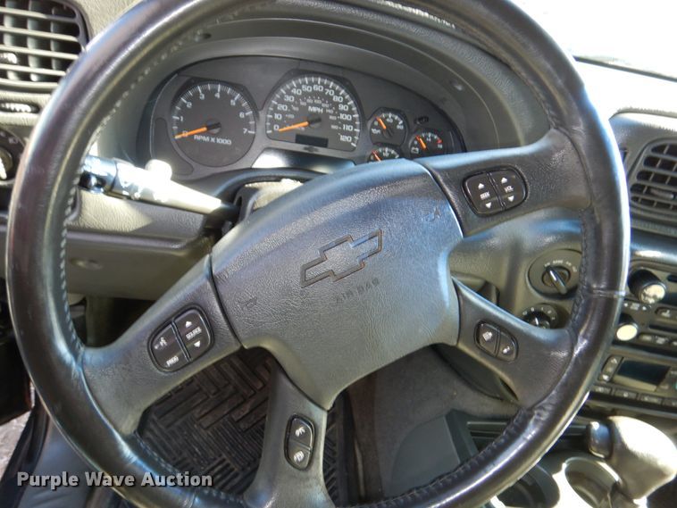 image for item JJ9344 2004 Chevrolet TrailBlazer  SUV