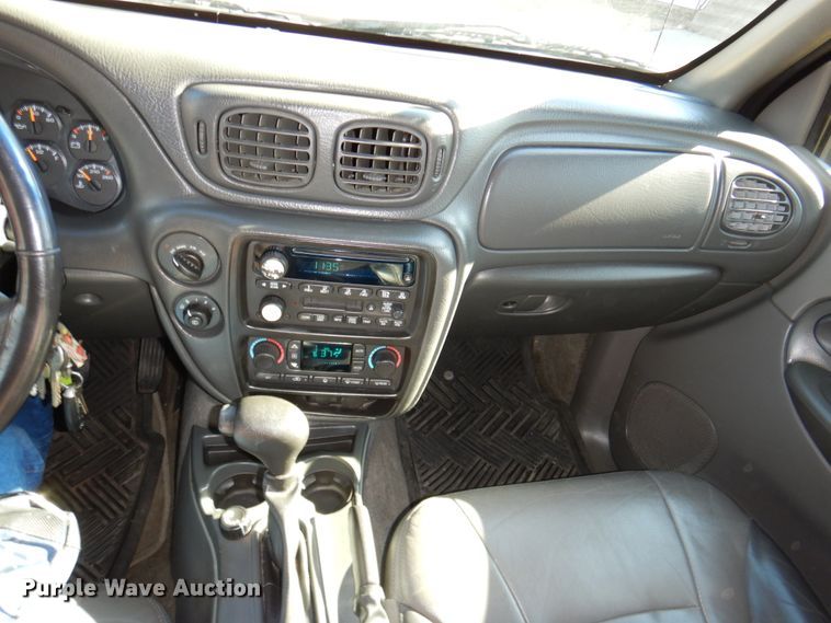 image for item JJ9344 2004 Chevrolet TrailBlazer  SUV