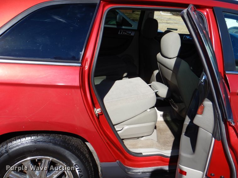 image for item JJ9345 2007 Chrysler Pacifica  SUV