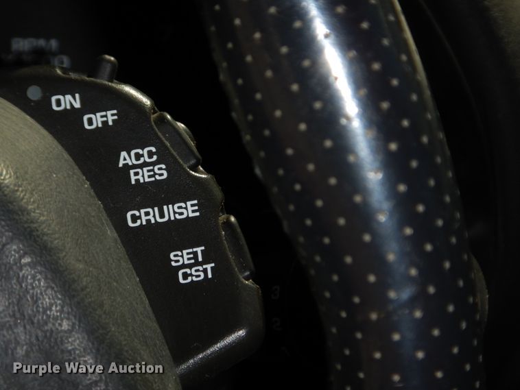 image for item JJ9350 1999 Saturn SC2