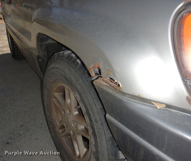 image for item JJ9351 2001 Jeep Grand Cherokee Laredo  SUV