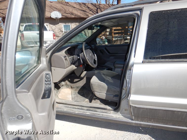 image for item JJ9351 2001 Jeep Grand Cherokee Laredo  SUV