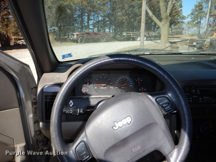 image for item JJ9351 2001 Jeep Grand Cherokee Laredo  SUV