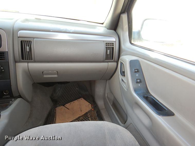 image for item JJ9351 2001 Jeep Grand Cherokee Laredo  SUV