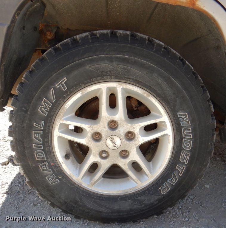 image for item JJ9351 2001 Jeep Grand Cherokee Laredo  SUV