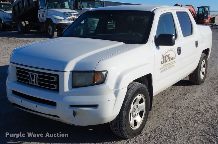 image for item JK9810 2008 Honda Ridgeline  Crew Cab pickup truck