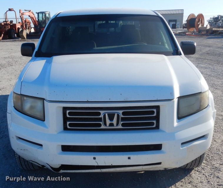 image for item JK9810 2008 Honda Ridgeline  Crew Cab pickup truck