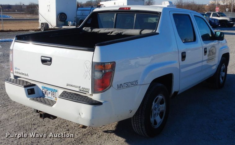 image for item JK9810 2008 Honda Ridgeline  Crew Cab pickup truck