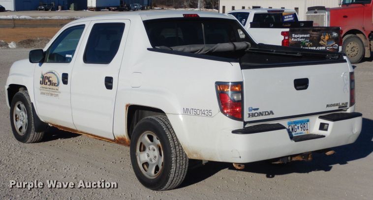 image for item JK9810 2008 Honda Ridgeline  Crew Cab pickup truck