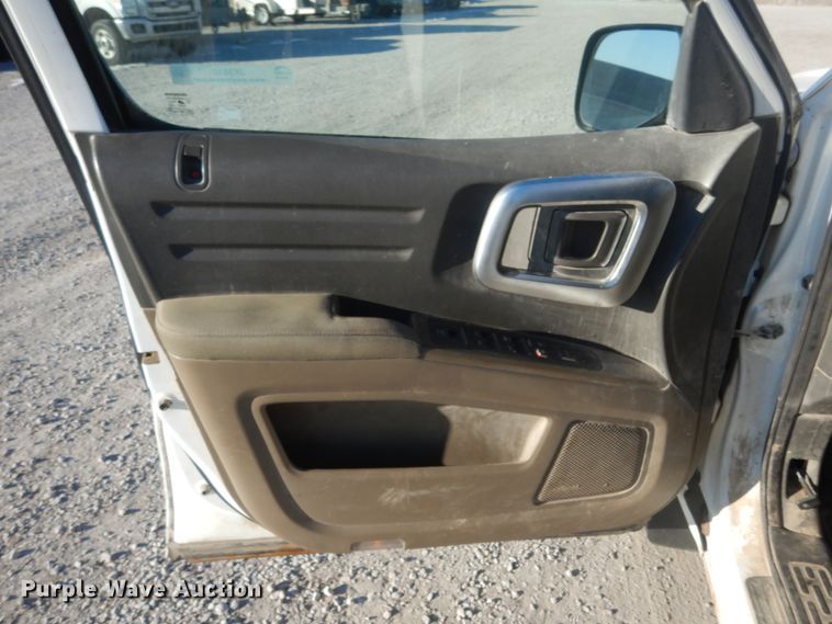 image for item JK9810 2008 Honda Ridgeline  Crew Cab pickup truck