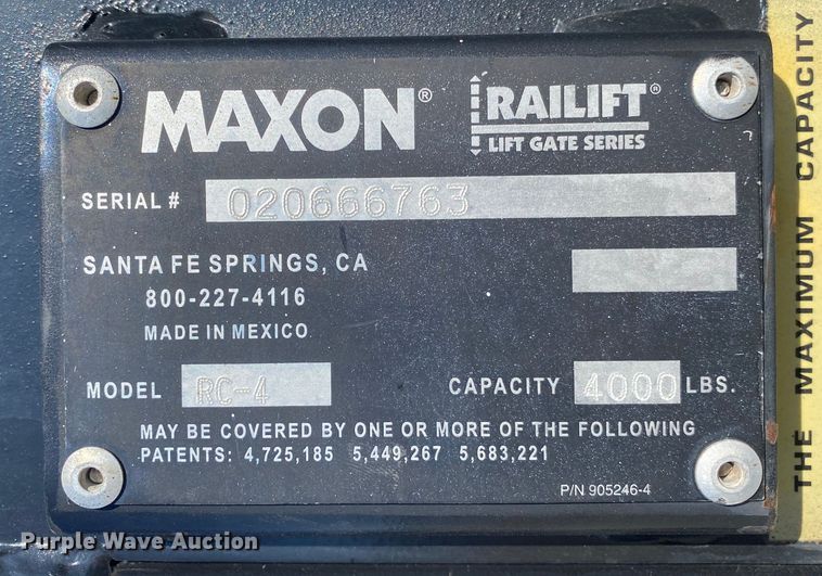 image for item JN9166 2006 International 4300  box truck