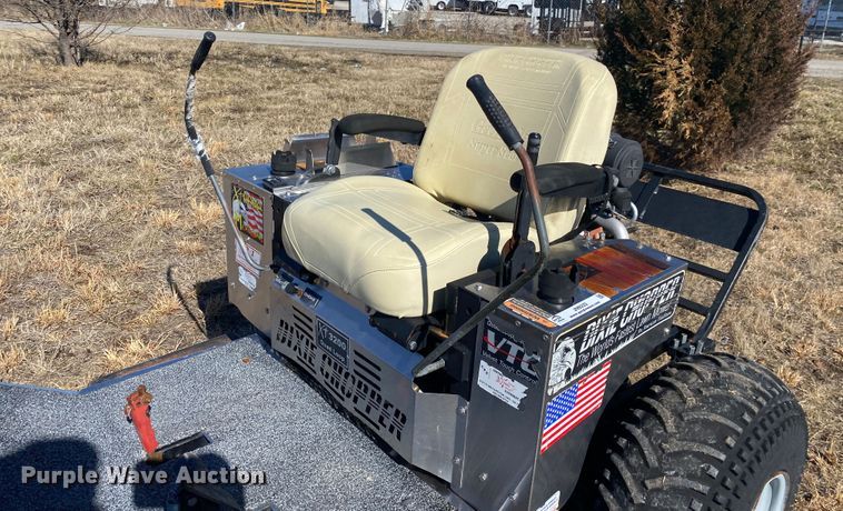 image for item JN9222 Dixie Chopper  ZTR lawn mower