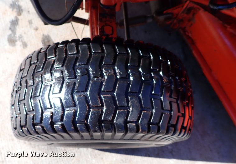 image for item JO9724 Kubota T1600  lawn mower