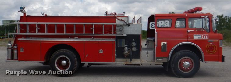 image for item JY9834 1977 Ford Custom Cab 8000  pumper fire truck