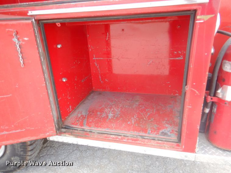 image for item JY9834 1977 Ford Custom Cab 8000  pumper fire truck