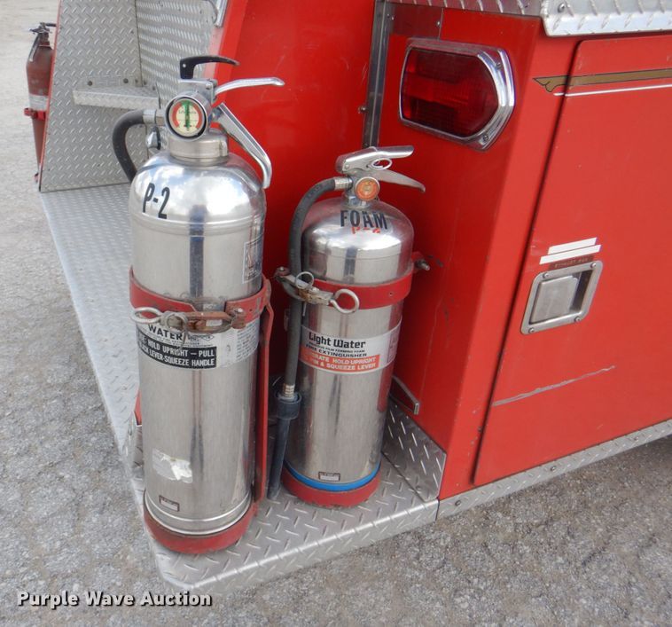 image for item JY9834 1977 Ford Custom Cab 8000  pumper fire truck