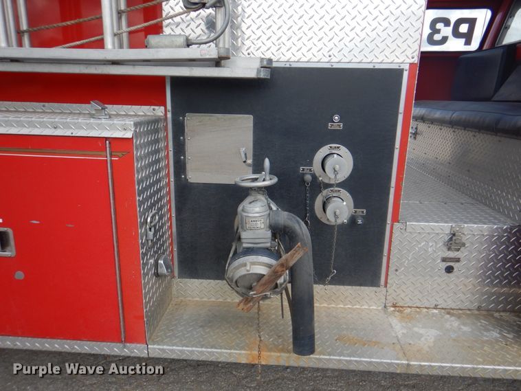 image for item JY9834 1977 Ford Custom Cab 8000  pumper fire truck