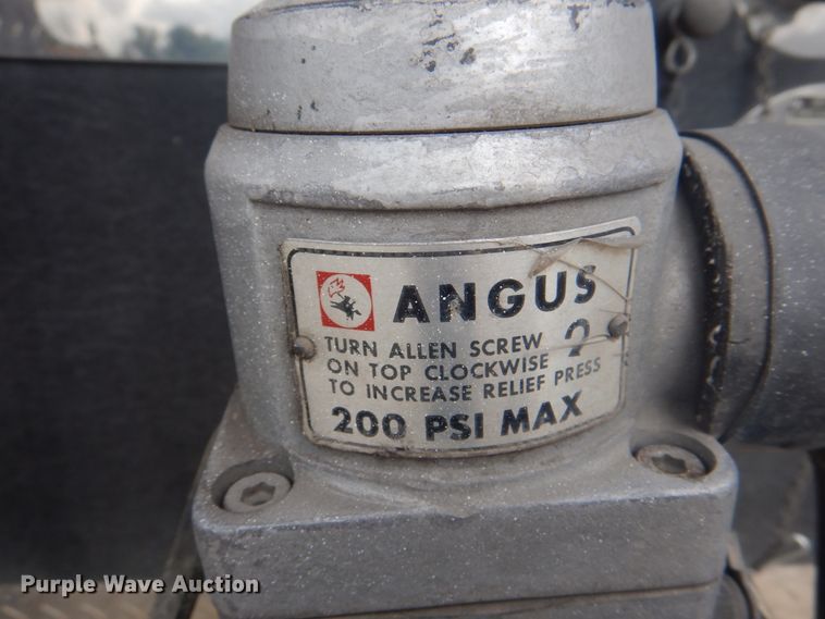 image for item JY9834 1977 Ford Custom Cab 8000  pumper fire truck