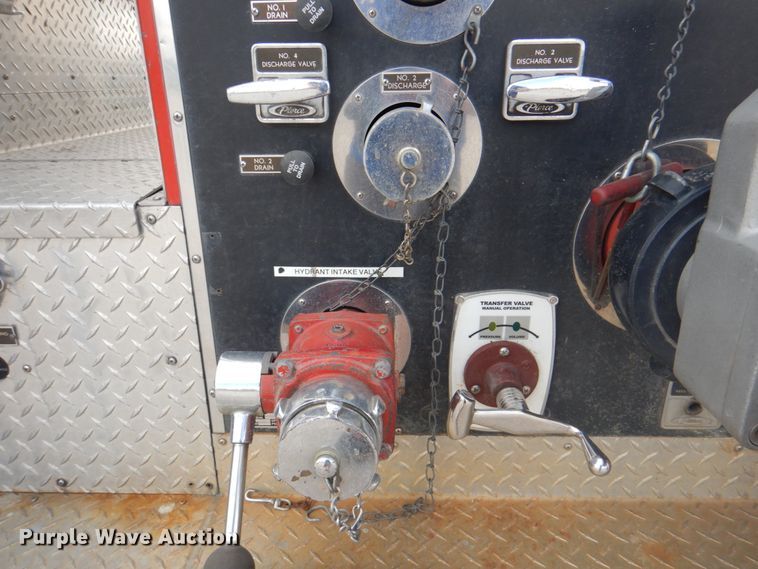 image for item JY9834 1977 Ford Custom Cab 8000  pumper fire truck