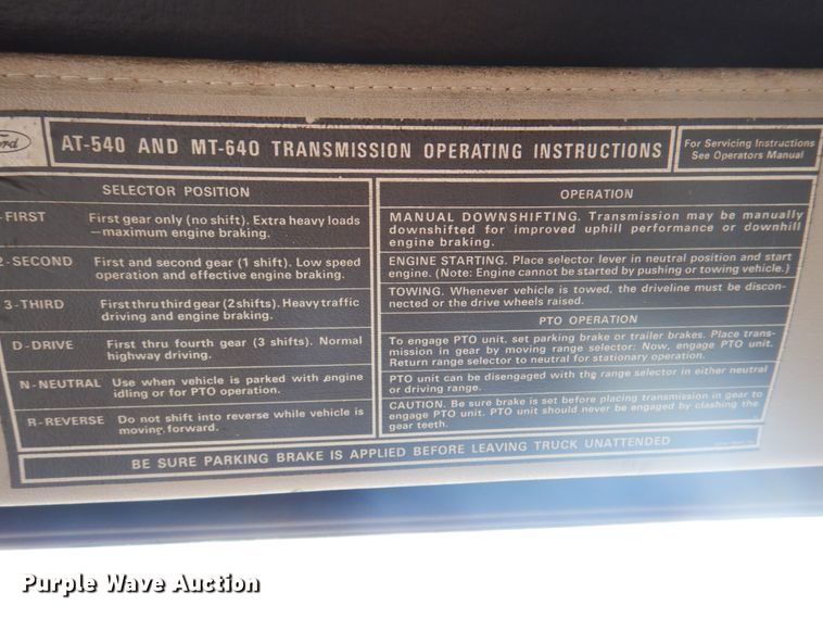 image for item JY9834 1977 Ford Custom Cab 8000  pumper fire truck