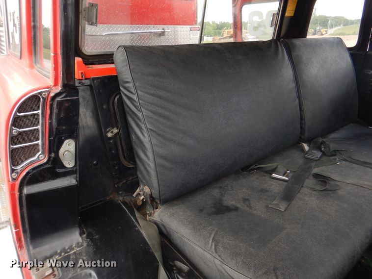 image for item JY9834 1977 Ford Custom Cab 8000  pumper fire truck