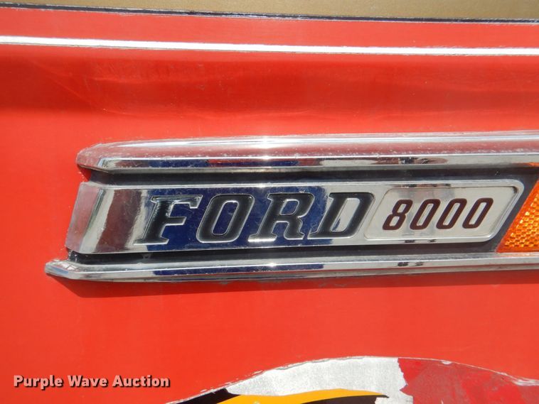 image for item JY9834 1977 Ford Custom Cab 8000  pumper fire truck