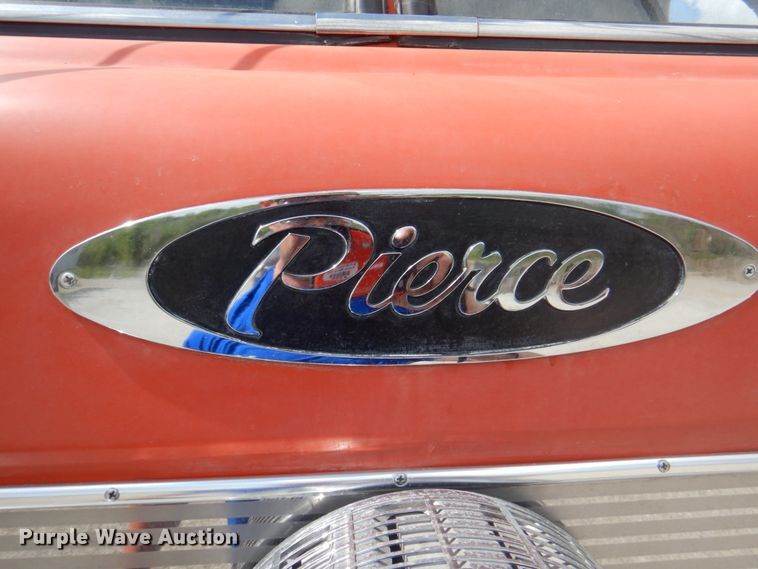 image for item JY9834 1977 Ford Custom Cab 8000  pumper fire truck