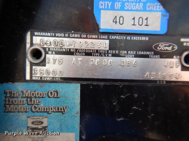 image for item JY9834 1977 Ford Custom Cab 8000  pumper fire truck