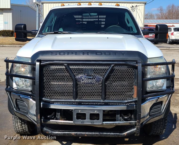 image for item KG9675 2012 Ford F550 Super Duty XL  Crew Cab flatbed truck