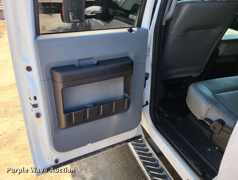 image for item KG9675 2012 Ford F550 Super Duty XL  Crew Cab flatbed truck